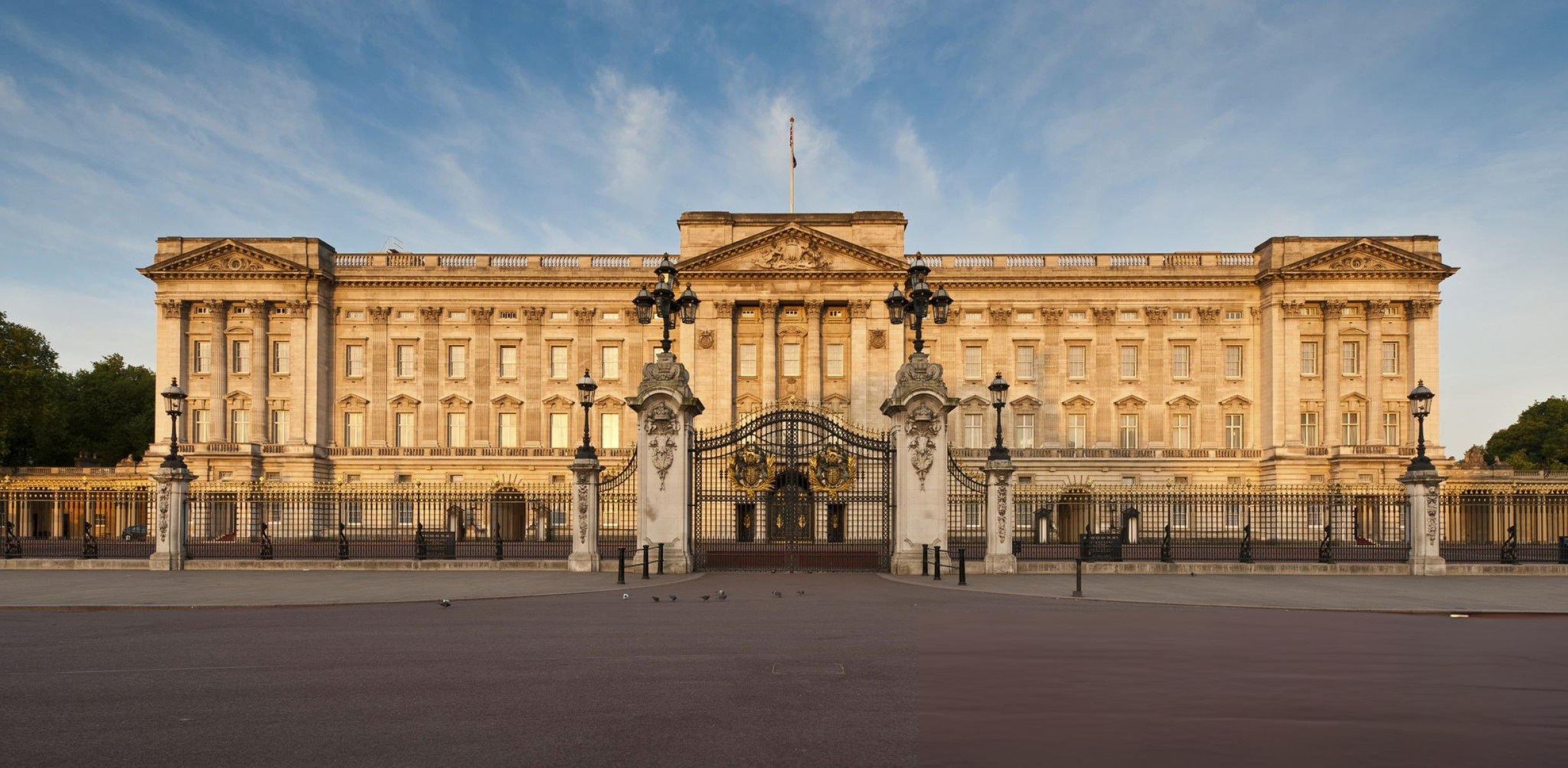 buckingham-palace-chauffeur-services-london-blog