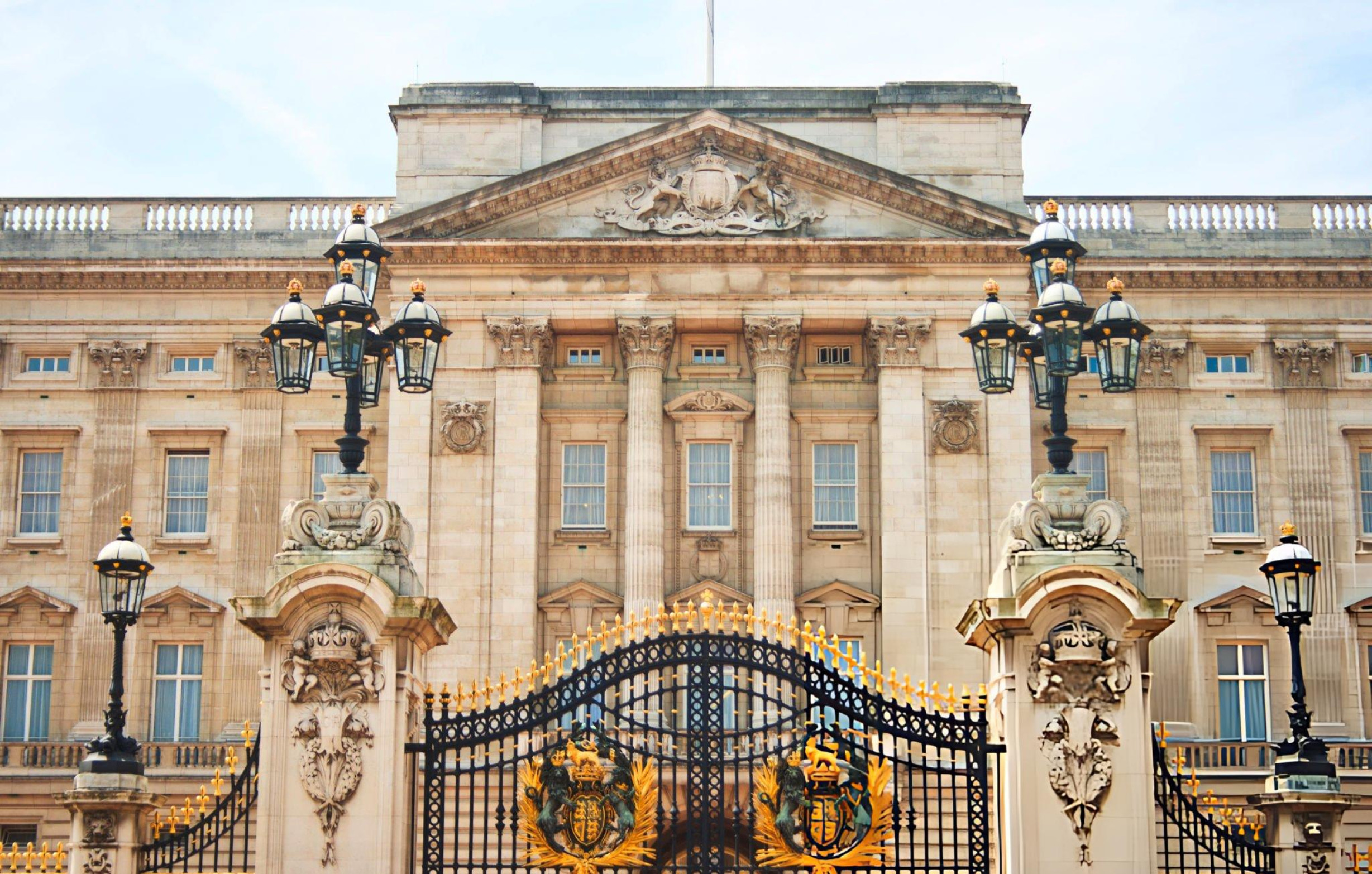 Buckingham Palace Chauffeur Services London