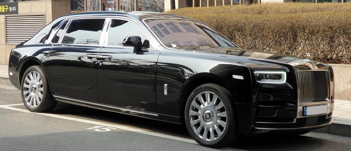 Rolls Royce Phantom Chauffeur Service London